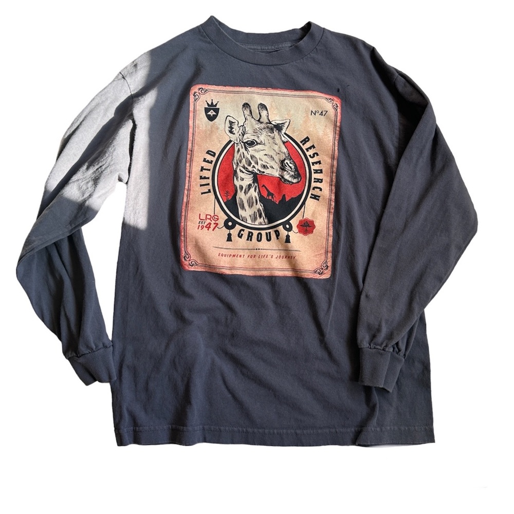 L-R-G Lifted Research Group T Shirt  M/Medium Gray Men Long Sleeve T Shirt